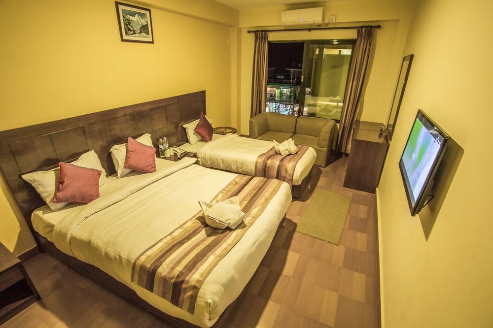 פוקהרה Kotee Home Hotel מראה חיצוני תמונה